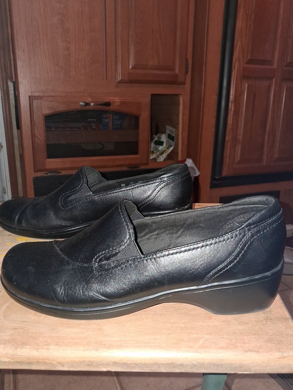 Clarks Black Slip-On Leather Loafers Bendables Size 12